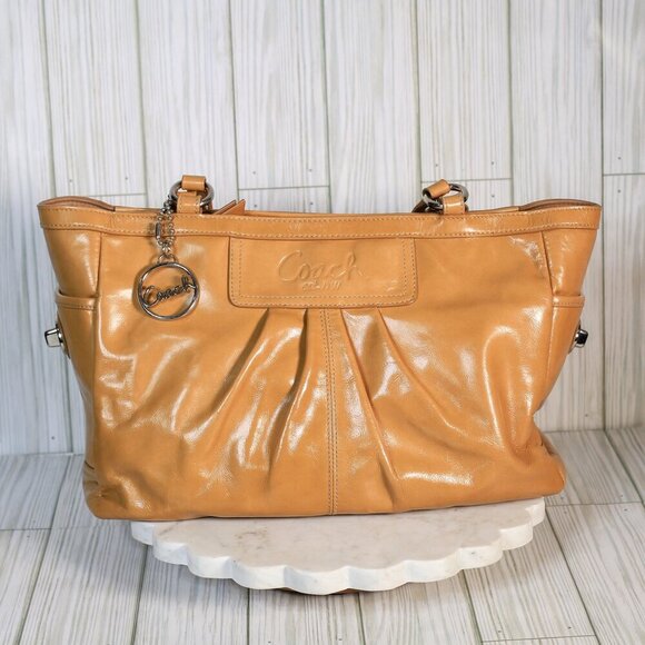 Coach Gallery F13761 Golden Tan Patent Leather Medium Shoulder Bag Turn Locks - Picture 2 of 16